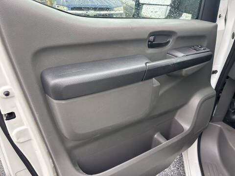 2019 Nissan NV 2500 HD SV