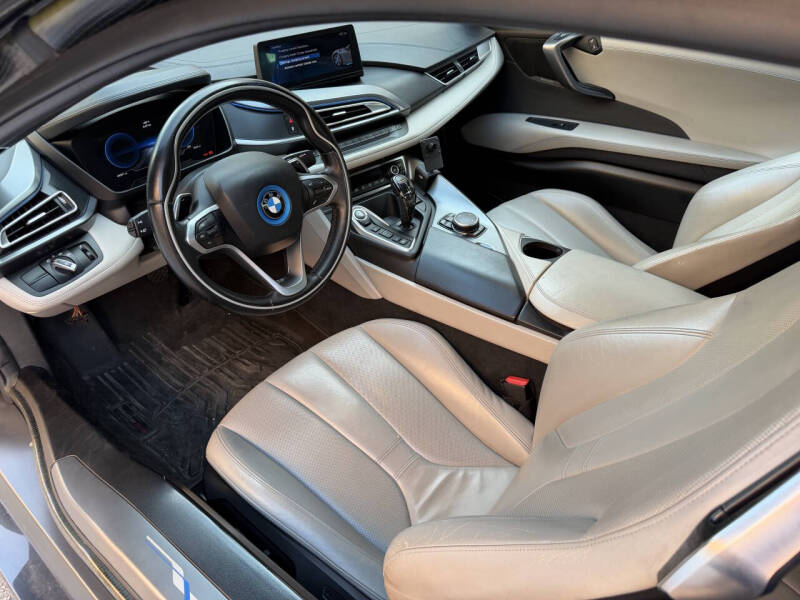 2015 BMW i8
