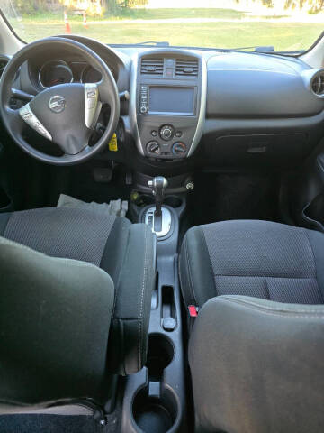 2019 Nissan Versa SV