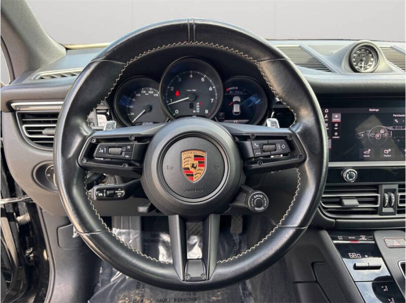 2023 Porsche Macan