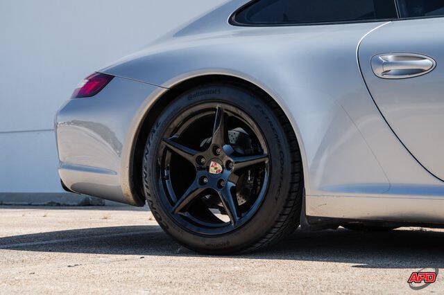 2005 Porsche 911 Carrera