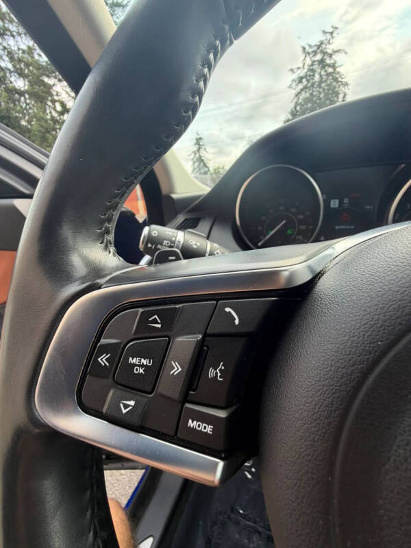 2020 Jaguar E-PACE P250 SE