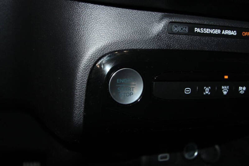 2025 Ford Escape Hybrid ST-Line