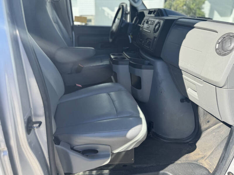 2013 Ford E-Series E-250