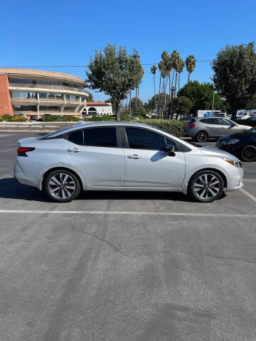 2020 Nissan Versa SR