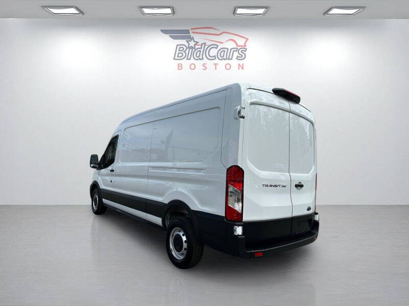 2025 Ford Transit 250