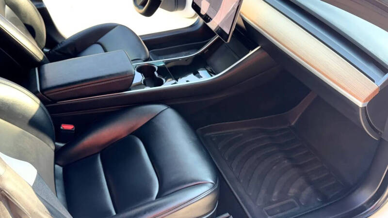 2020 Tesla Model 3 Performance