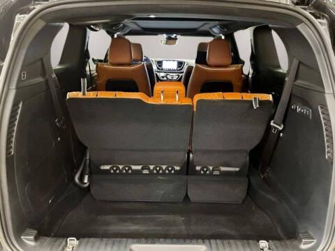 2025 Chrysler Pacifica Pinnacle