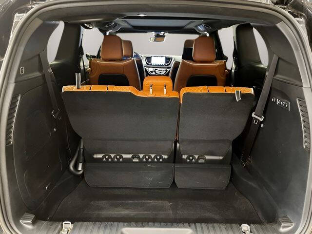 2025 Chrysler Pacifica Pinnacle