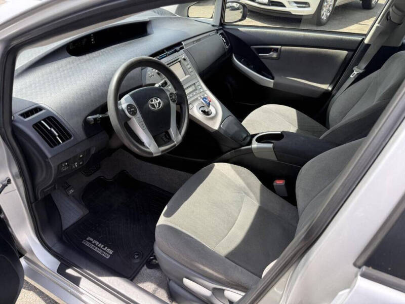 2014 Toyota Prius Plug-in Hybrid Advanced