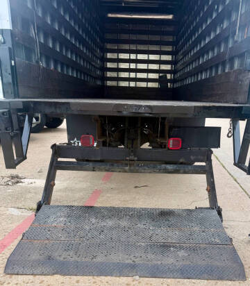 2020 Freightliner M2 106