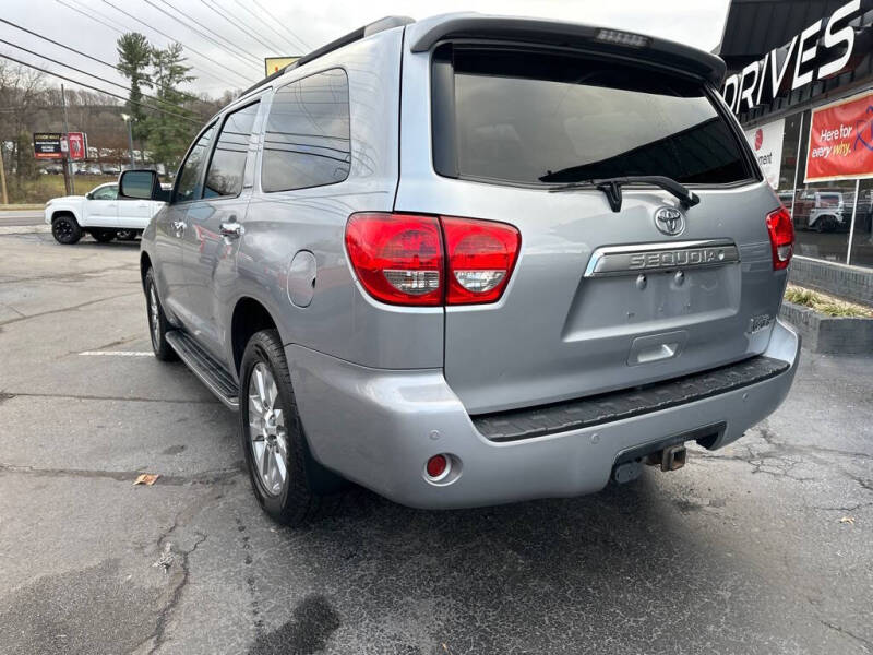 2011 Toyota Sequoia Limited