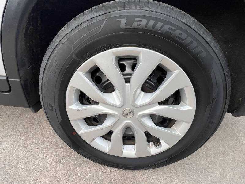 2017 Nissan Rogue S