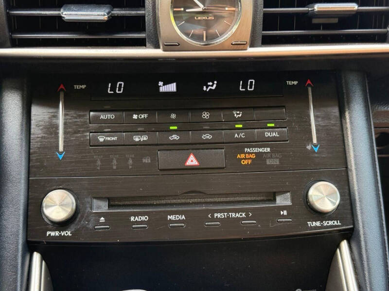 2017 Lexus IS 300