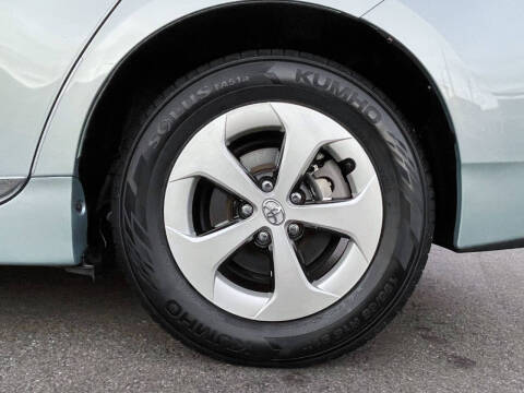 2014 Toyota Prius Two