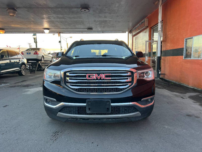 2017 GMC Acadia SLT-1