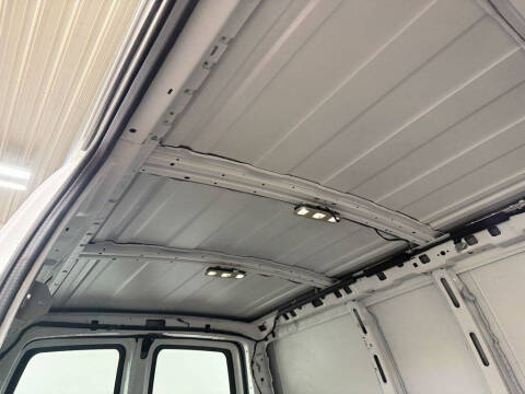 2017 GMC Savana 2500