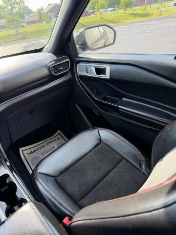 2023 Ford Explorer ST-Line