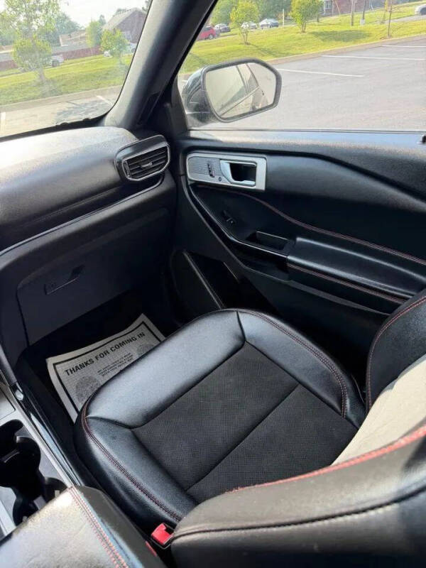 2023 Ford Explorer ST-Line