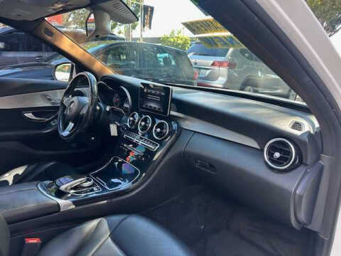 2016 Mercedes-Benz C-Class