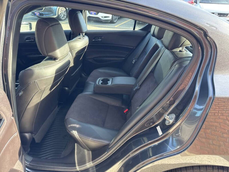 2016 Acura ILX w/Tech w/A-SPEC