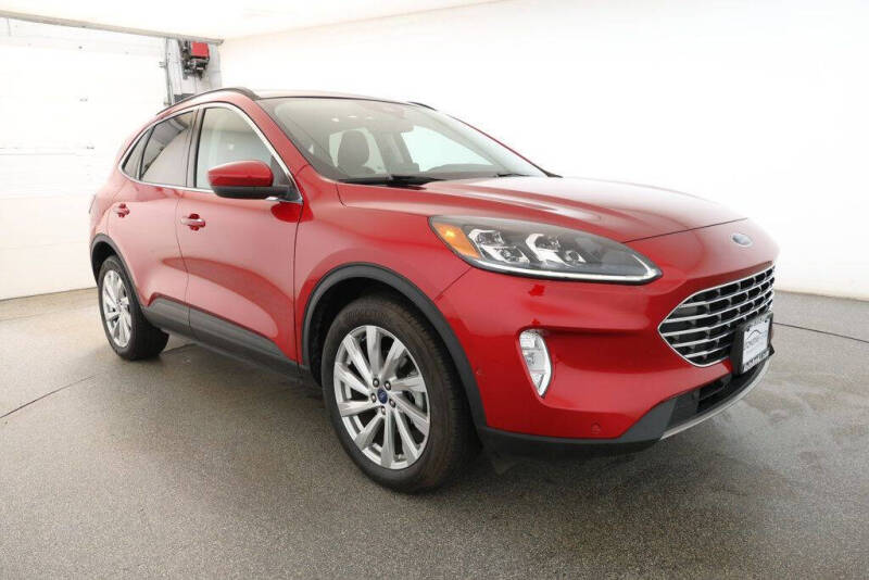 2022 Ford Escape Hybrid Titanium