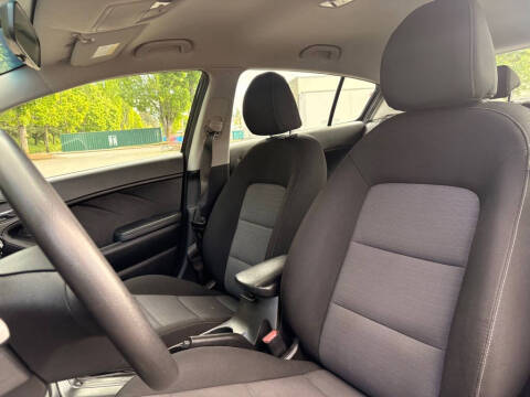 2016 Kia Forte5 LX