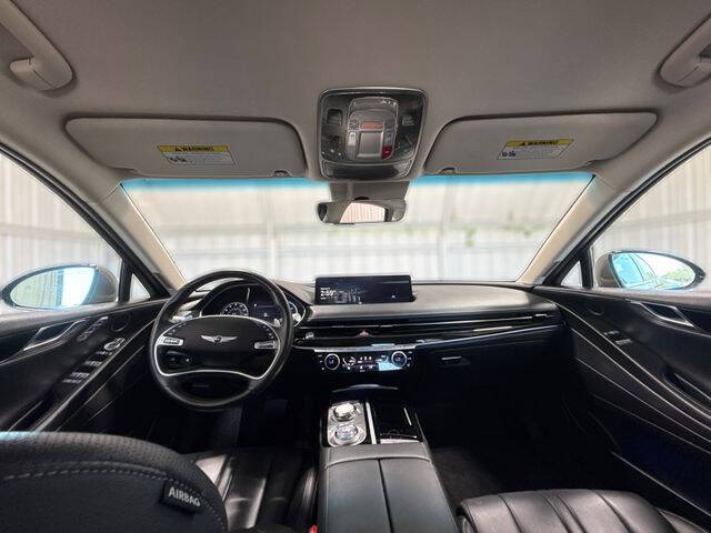 2023 Genesis G80