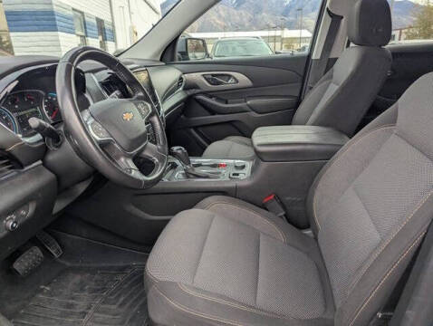 2018 Chevrolet Traverse LT Cloth