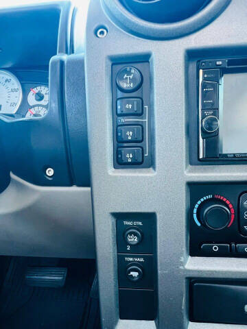 2003 HUMMER H2 Lux Series