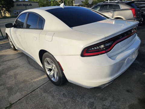 2015 Dodge Charger SXT