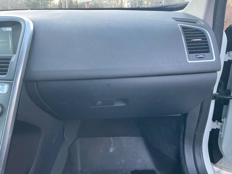 2016 Volvo XC60 T5 Drive-E