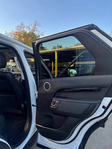 2017 Land Rover Discovery SE