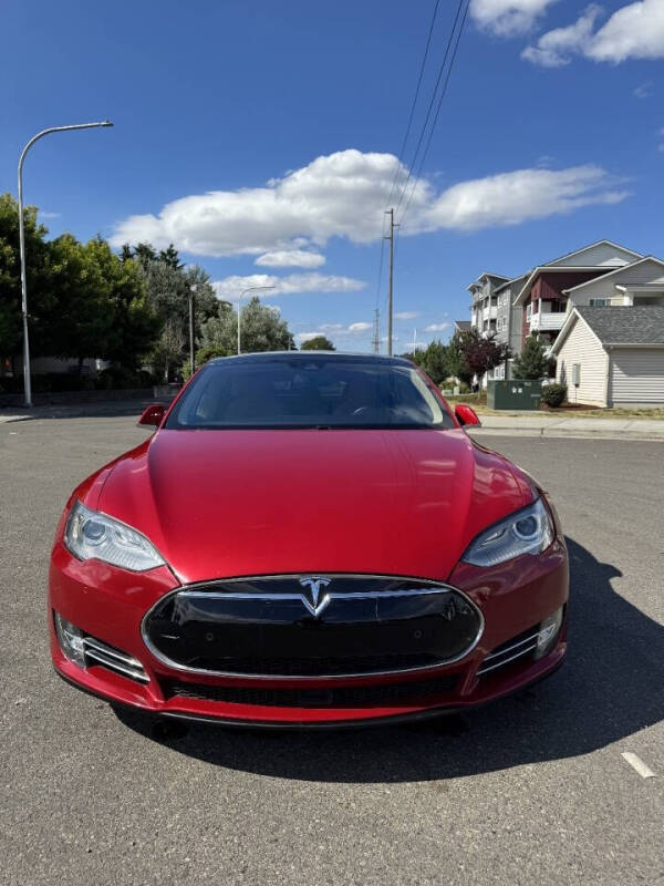 2015 Tesla Model S 90D
