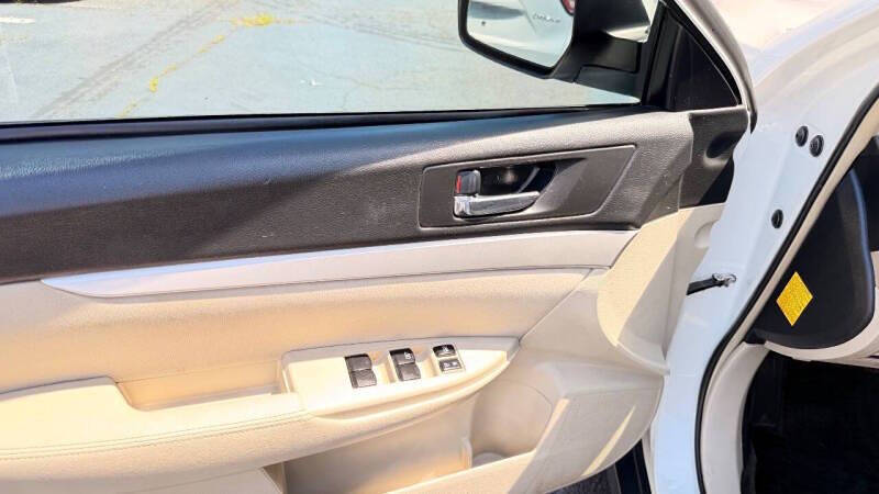 2012 Subaru Outback 2.5i