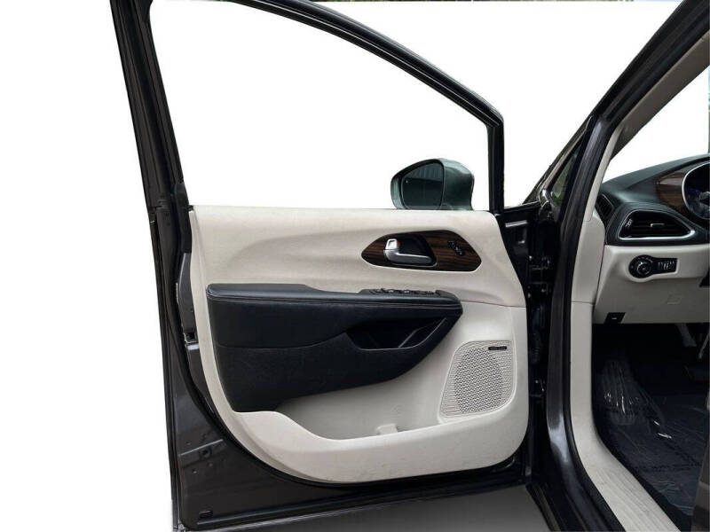2022 Chrysler Pacifica Limited