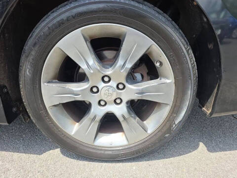 2014 Toyota Sienna SE 8-Passenger