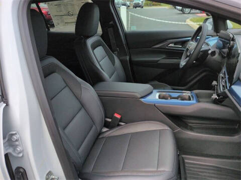 2026 Chevrolet Equinox EV LT 2