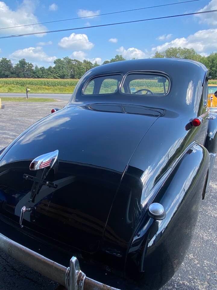 1937 Oldsmobile Coupe 23