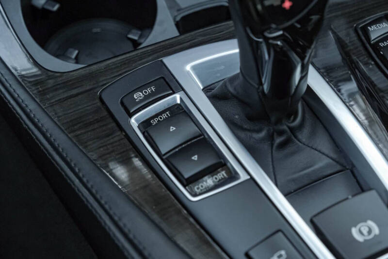 2016 BMW 5 Series 550i