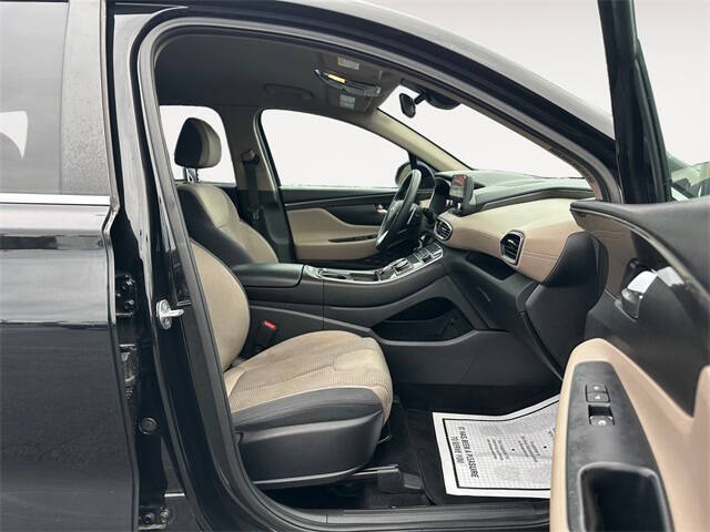 2021 Hyundai Santa Fe SE