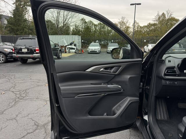 2024 Chevrolet Traverse LT