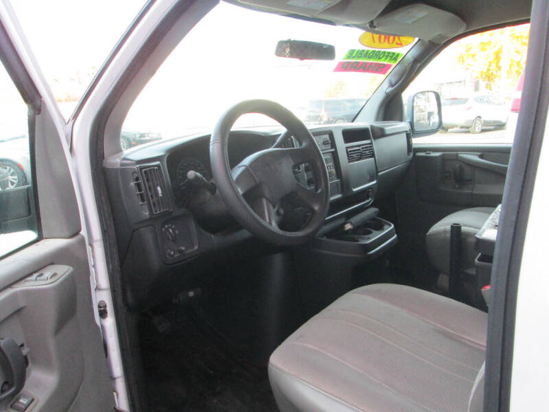 2007 GMC Savana 2500
