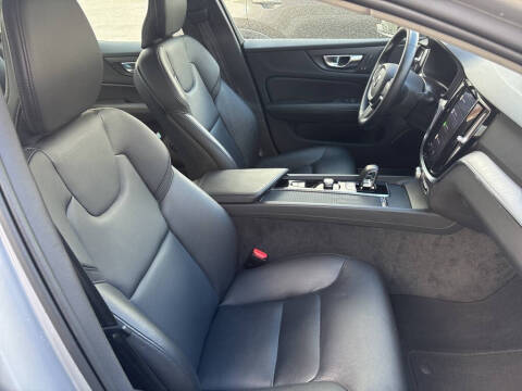 2025 Volvo S60 B5 Core