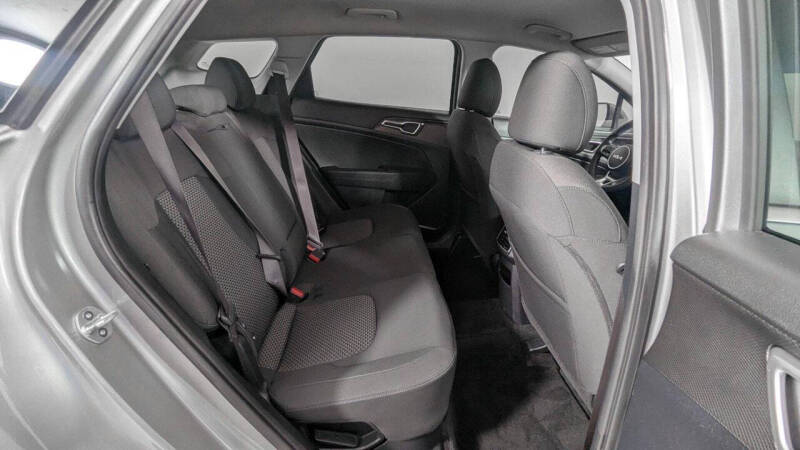 2023 Kia Sportage Hybrid LX