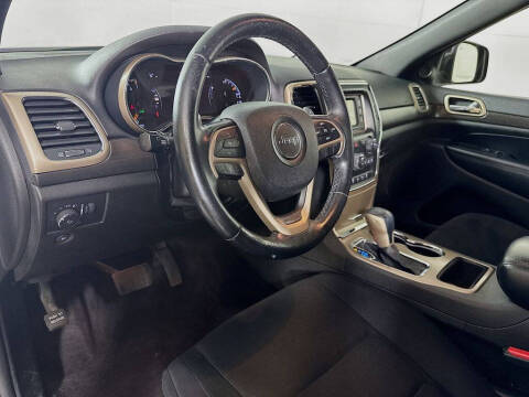 2017 Jeep Grand Cherokee Laredo