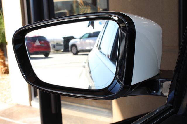 2024 BMW 3 Series 330i