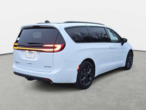 2026 Chrysler Pacifica Limited