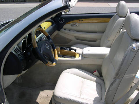 2005 Lexus SC 430