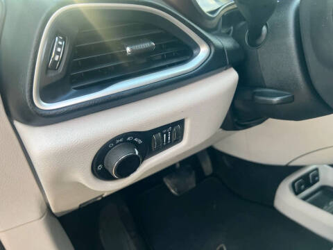 2017 Chrysler Pacifica Touring